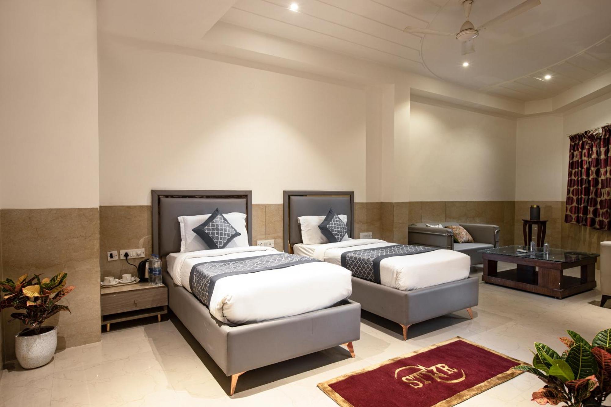 Hotel Aero Star By Star Group New Delhi